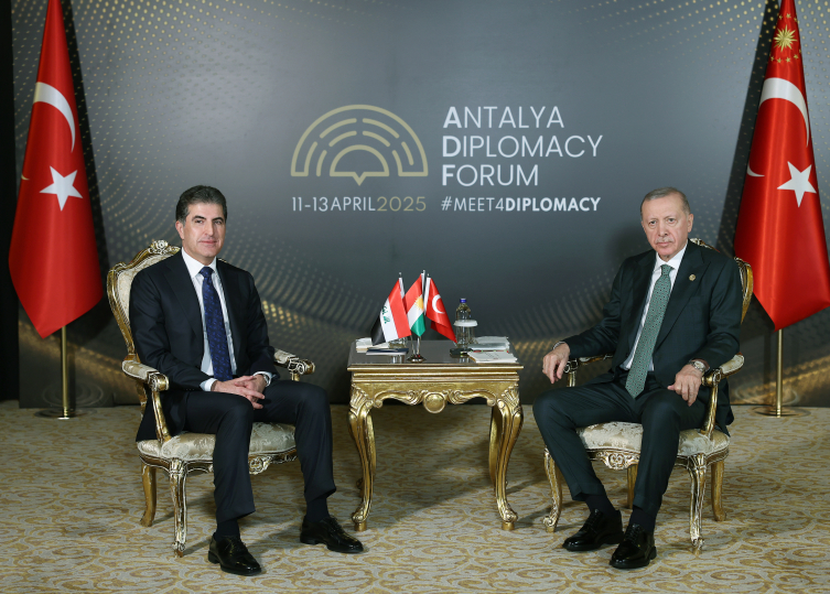 Cumhurbaşkanı Erdoğan'dan Antalya'da diplomasi trafiği